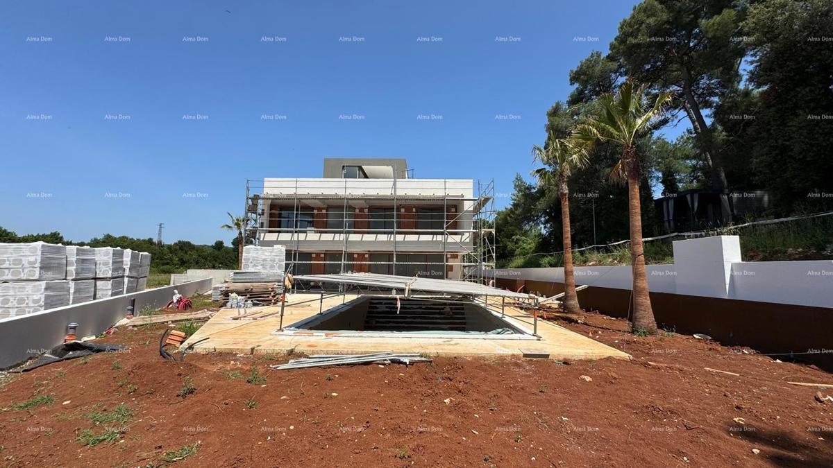 Villa moderna in vendita a Rovigno