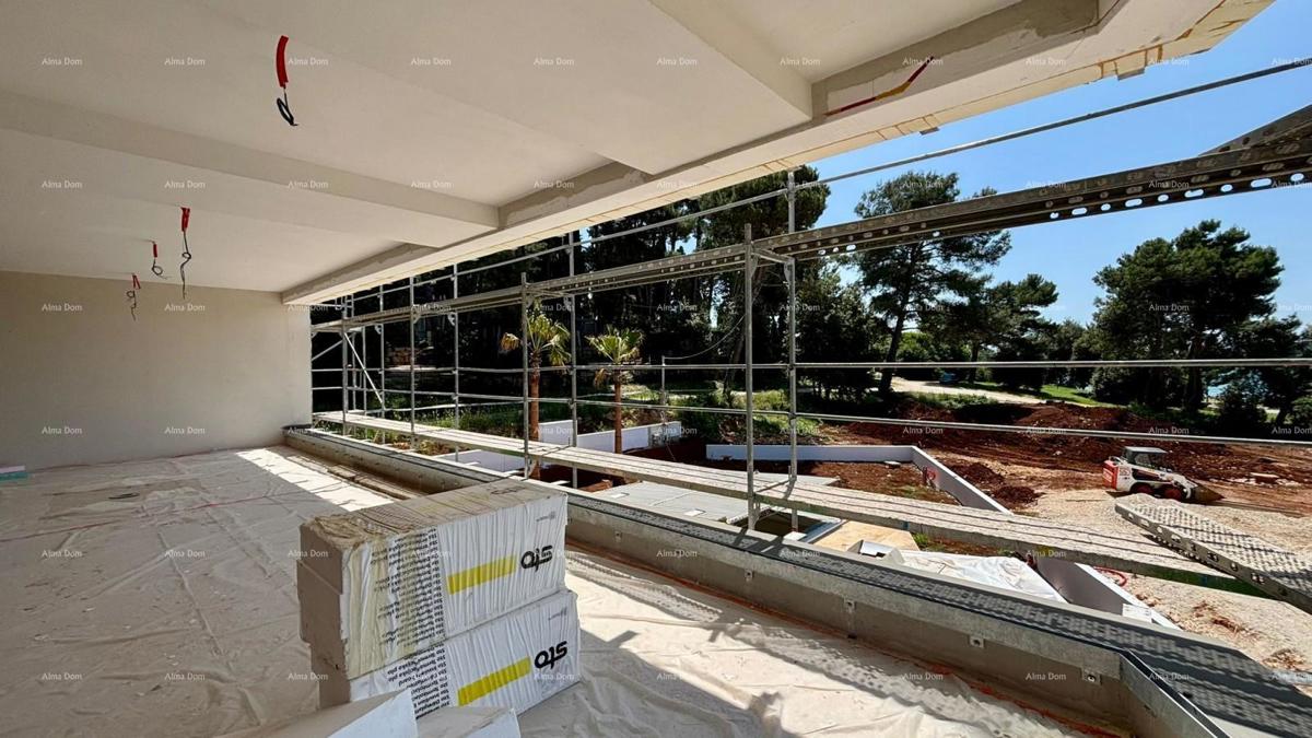 Villa moderna in vendita a Rovigno