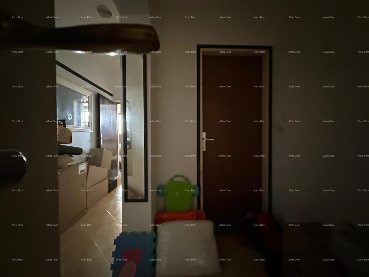 Vendiamo una casa con cinque appartamenti in ottima posizione!