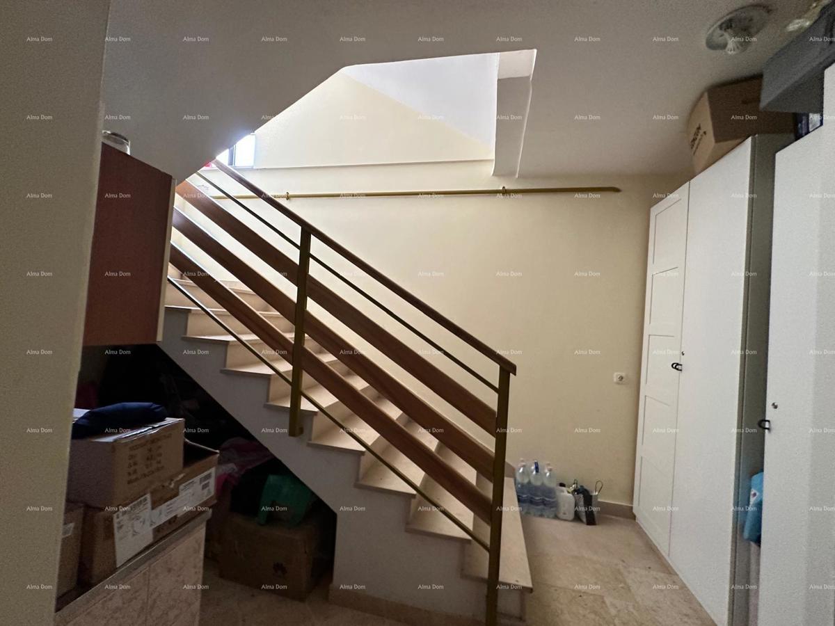 Vendiamo una casa con cinque appartamenti in ottima posizione!