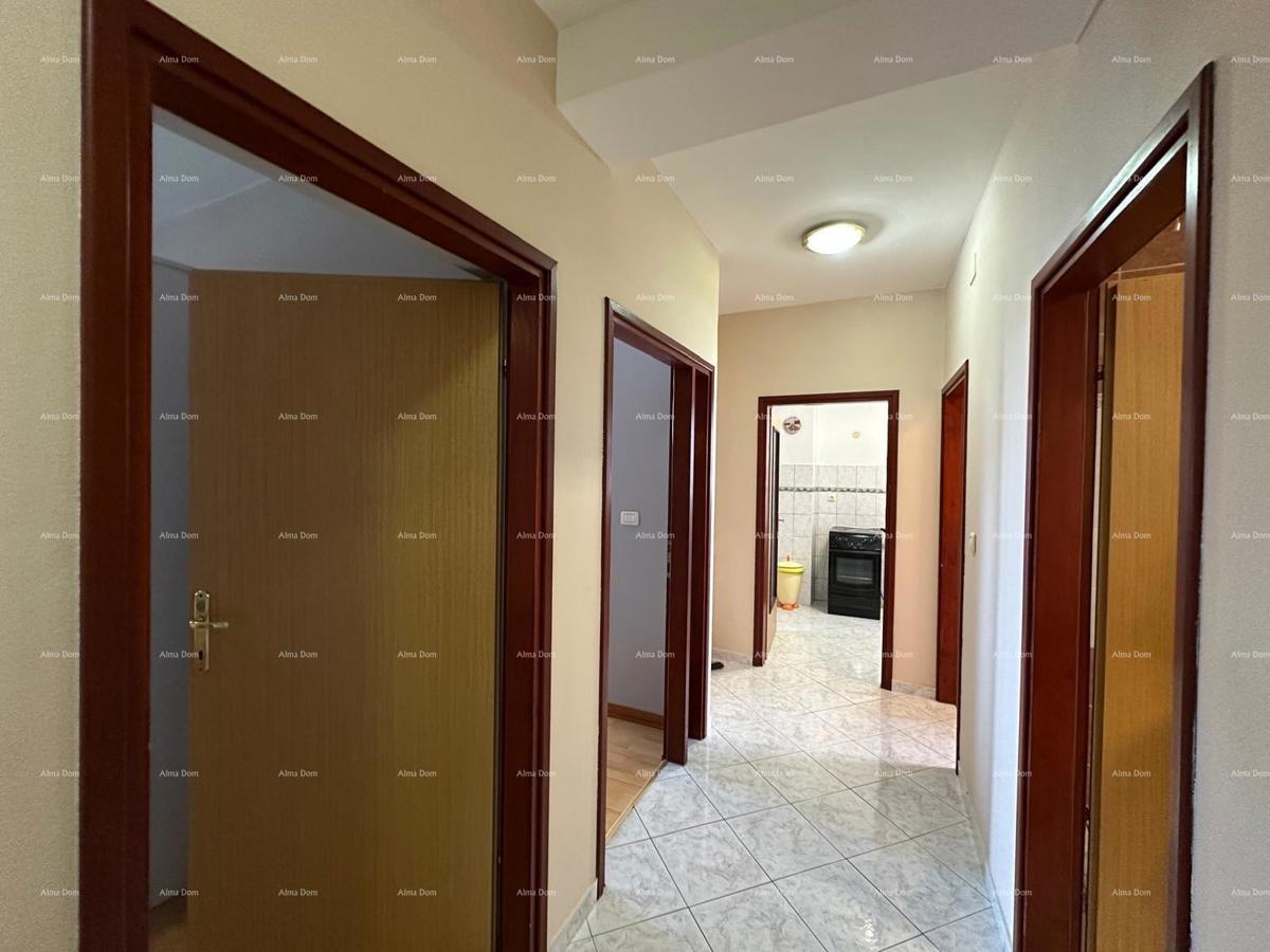 Vendiamo una casa con cinque appartamenti in ottima posizione!