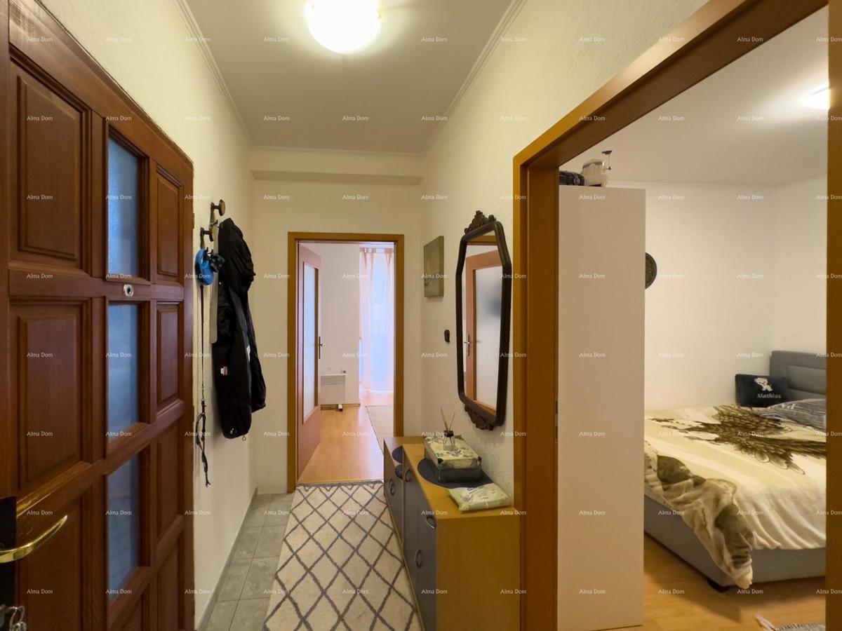 Vendiamo appartamento nel centro di Pola con posto auto!