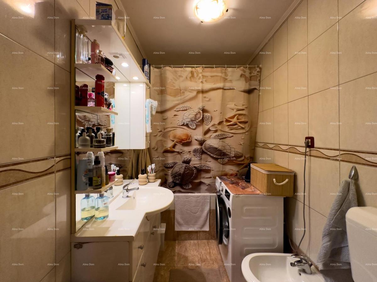 Vendiamo appartamento nel centro di Pola con posto auto!