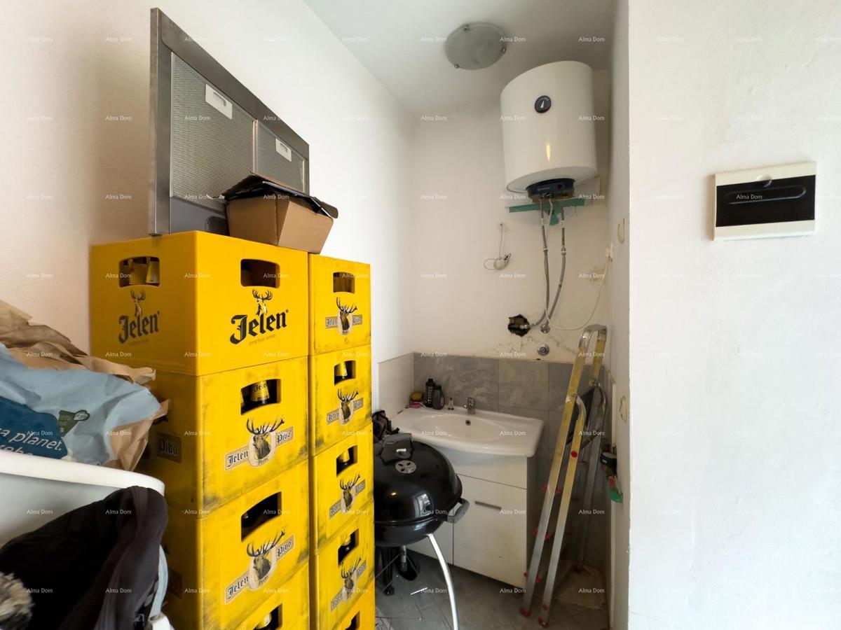 Vendiamo appartamento nel centro di Pola con posto auto!