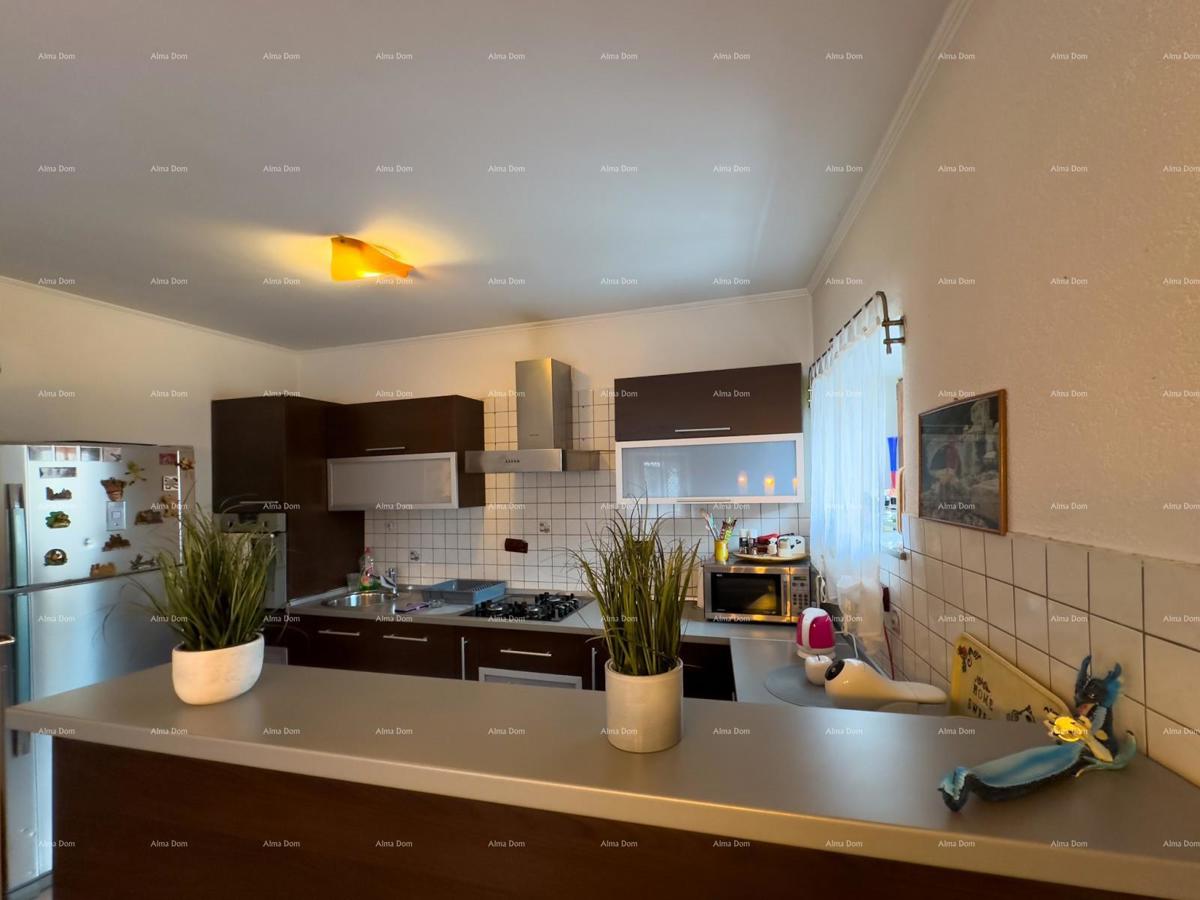 Vendiamo appartamento nel centro di Pola con posto auto!