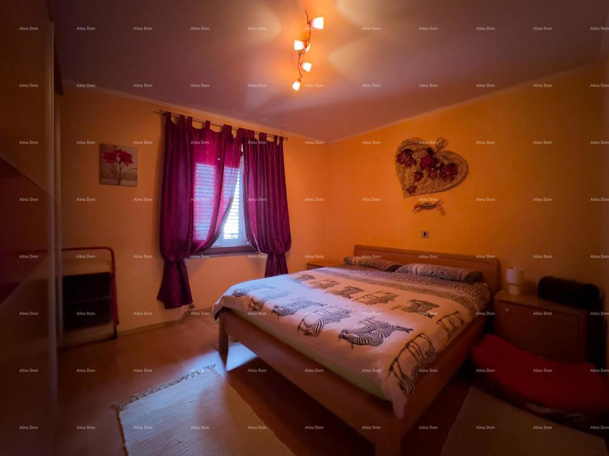 Vendiamo appartamento nel centro di Pola con posto auto!