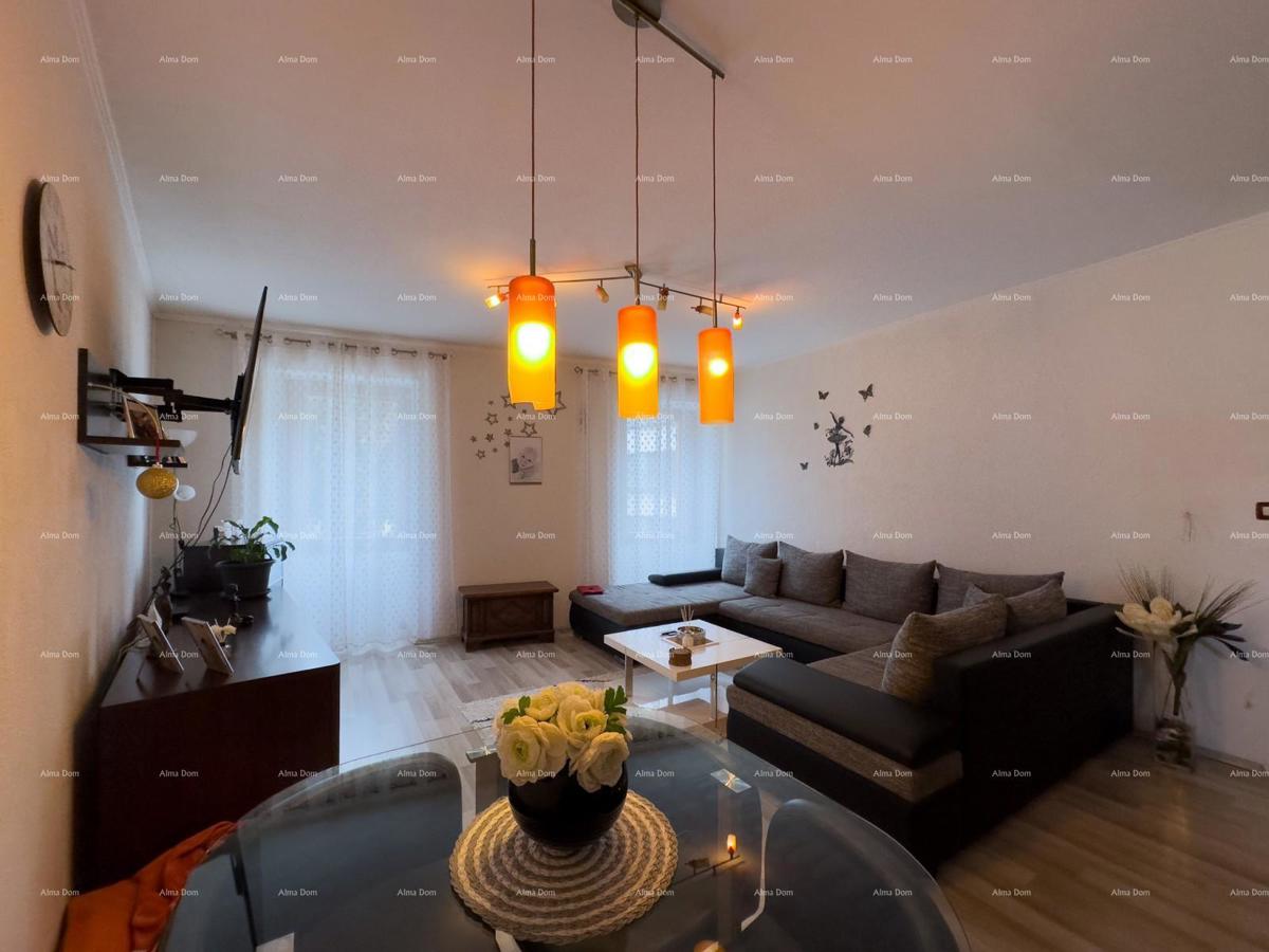 Vendiamo appartamento nel centro di Pola con posto auto!