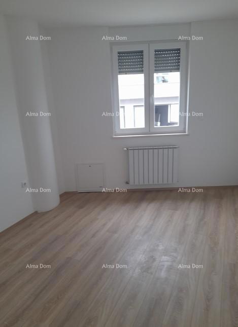 Vendita - appartamento con posto auto in ottima posizione, Pola!