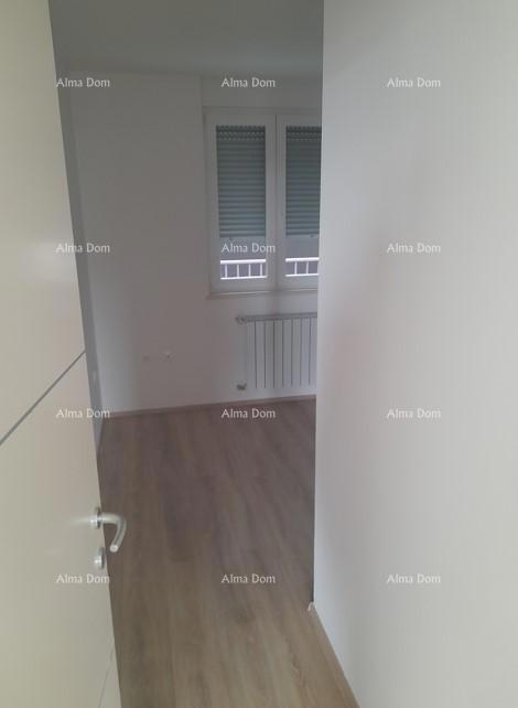 Vendita - appartamento con posto auto in ottima posizione, Pola!