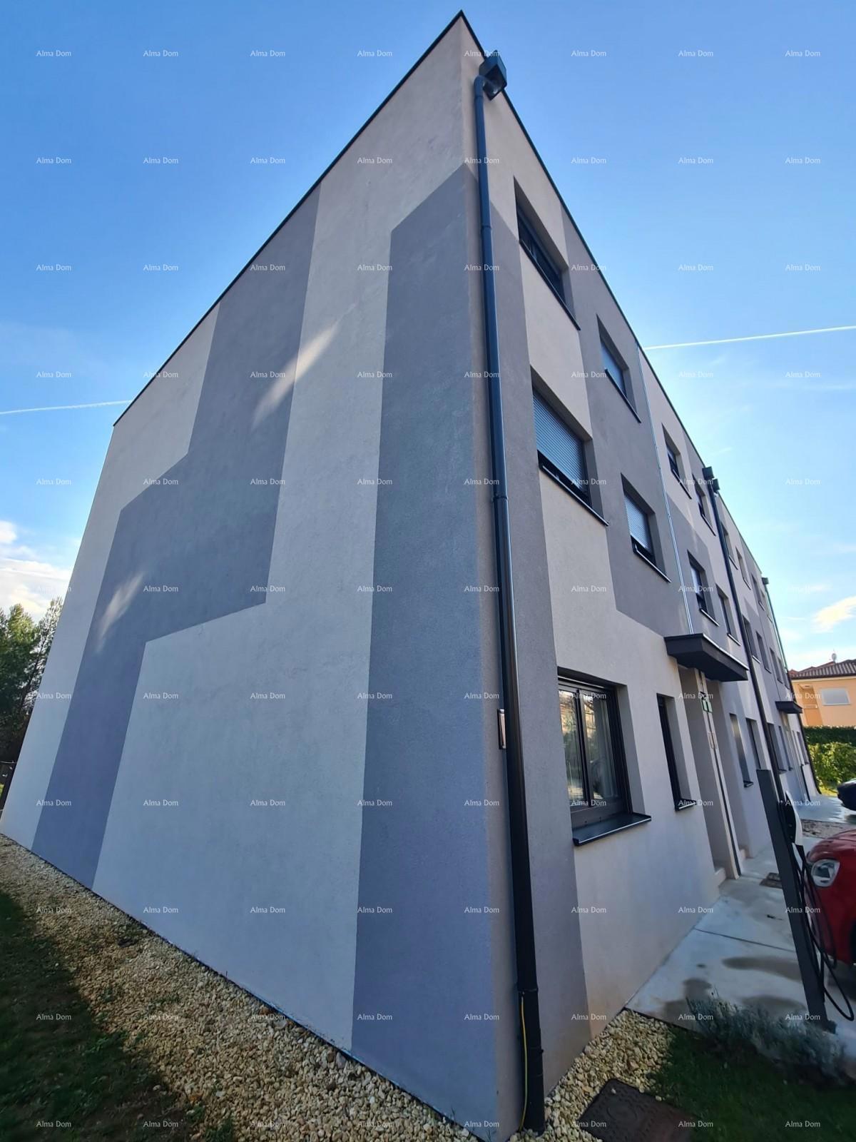 In italiano, il titolo si traduce in: