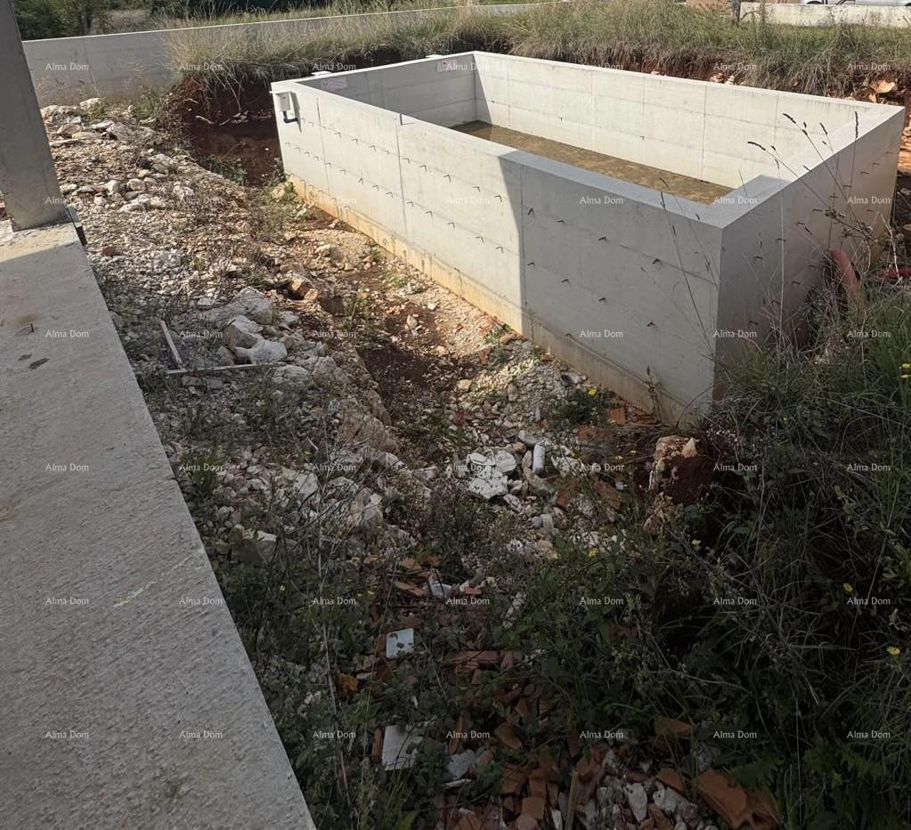In vendita casa a piano terra con piscina - attualmente in fase di roh bau, Sveti Petar u Šumi - vicino a Pazin!