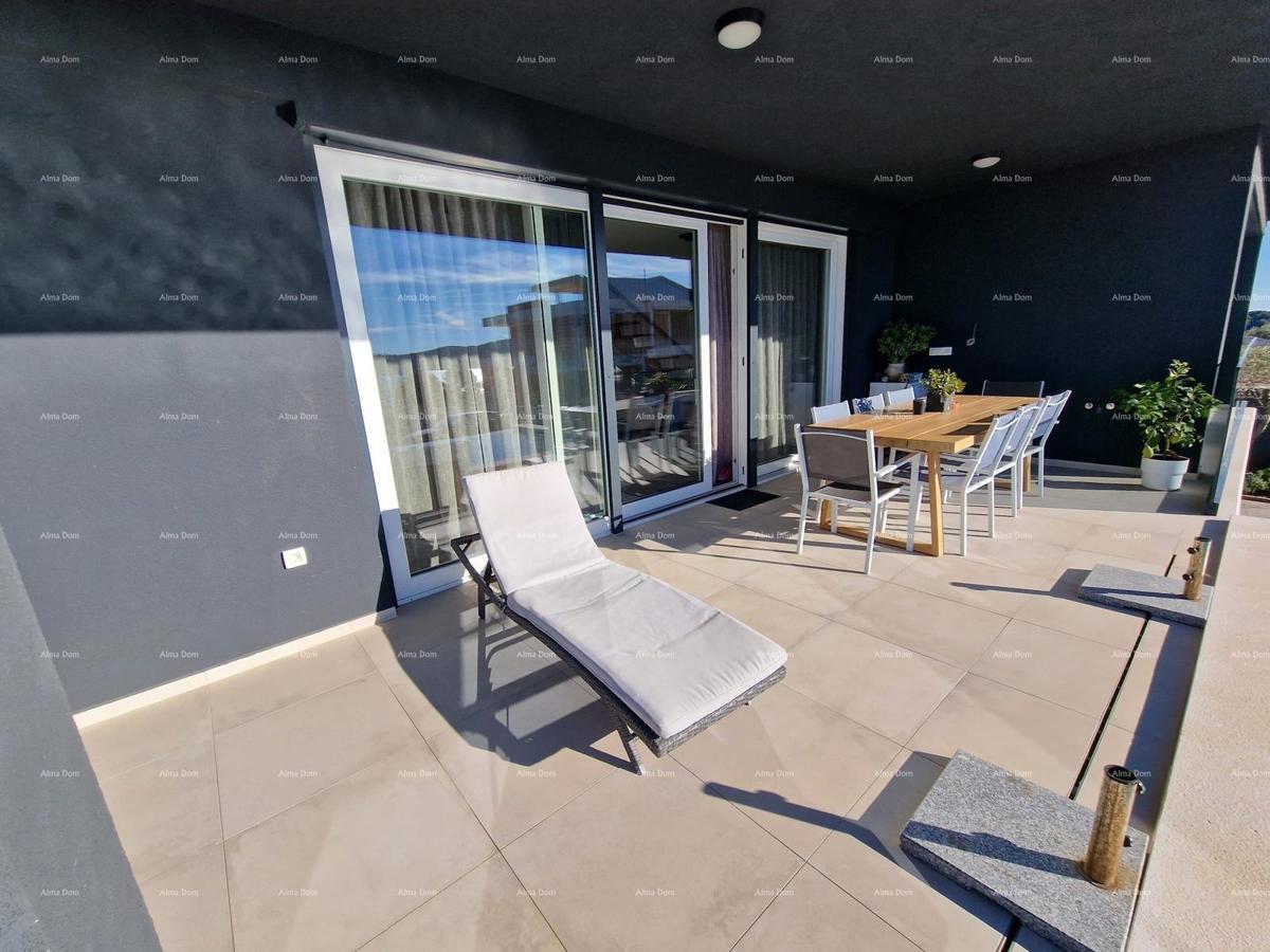 In vendita lussuosa villa a Medulin – 100 m dal mare