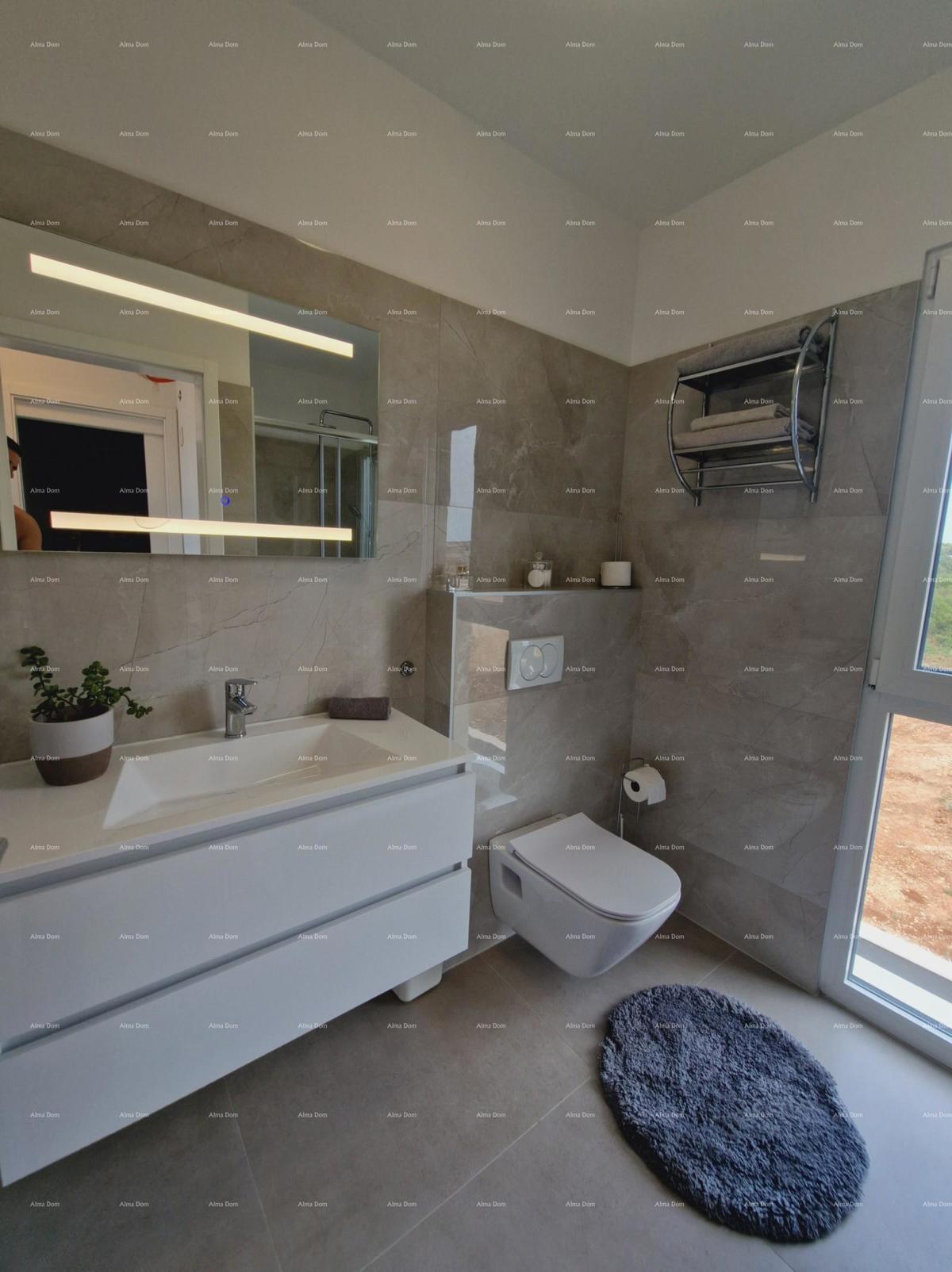 In vendita lussuosa villa a Medulin – 100 m dal mare