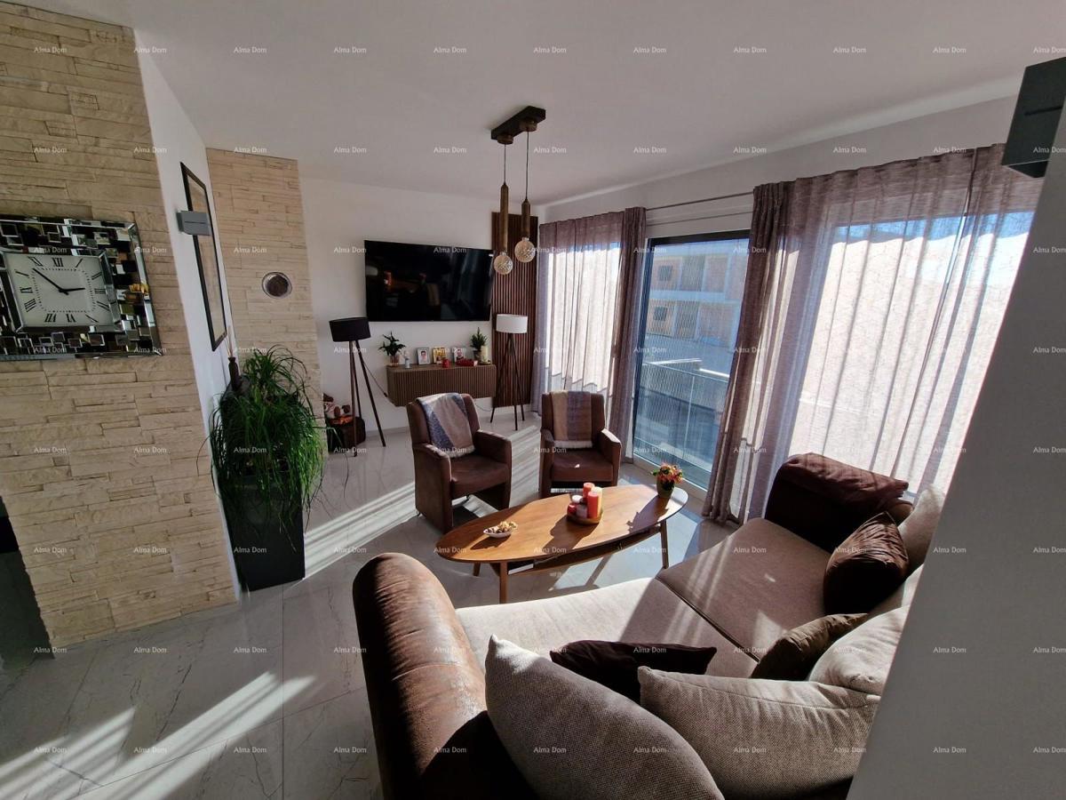 In vendita lussuosa villa a Medulin – 100 m dal mare