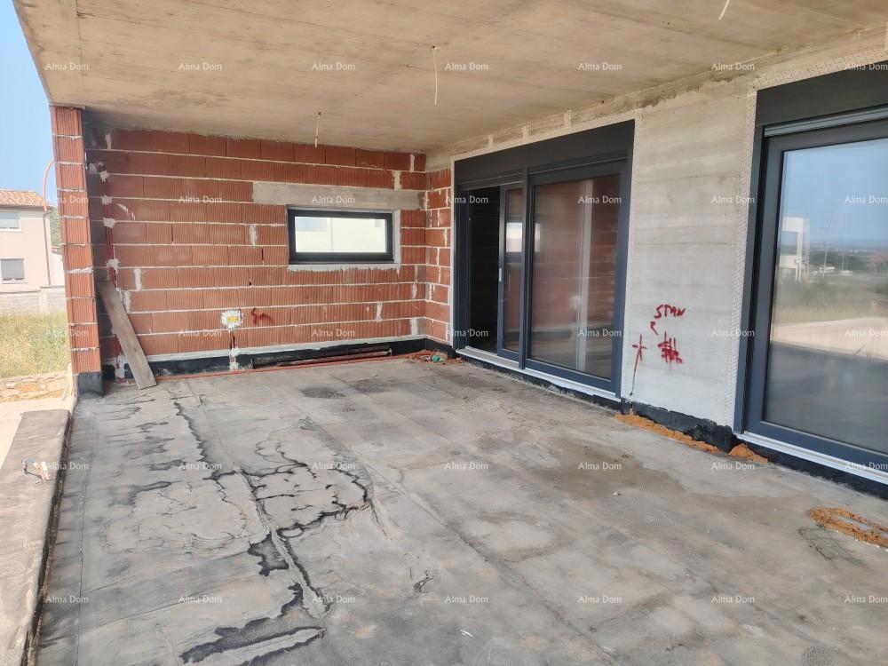 Ližnjan, In vendita fantastico appartamento al piano terra con piscina