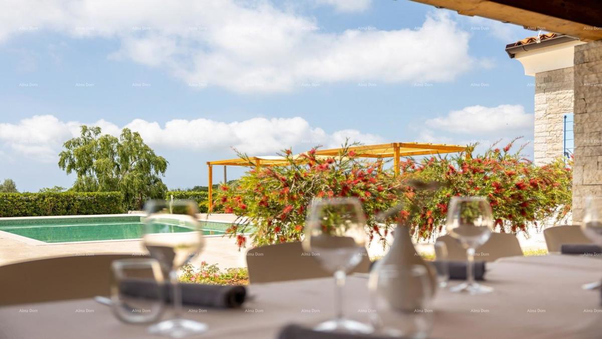 Hotel e Ristorante. Vicino alla città di Pola.