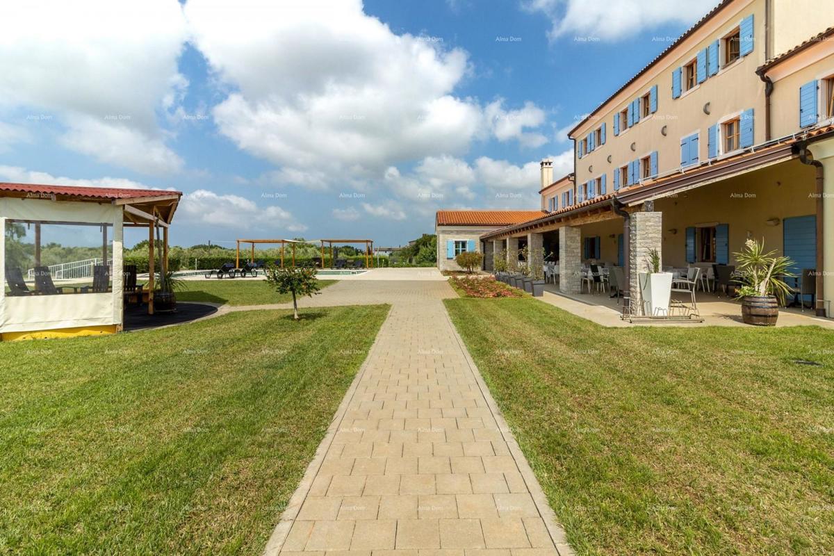 Hotel e Ristorante. Vicino alla città di Pola.