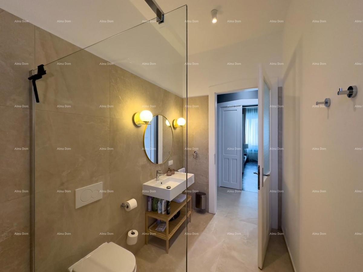 Stiamo vendendo un appartamento ristrutturato nel centro di Pola!