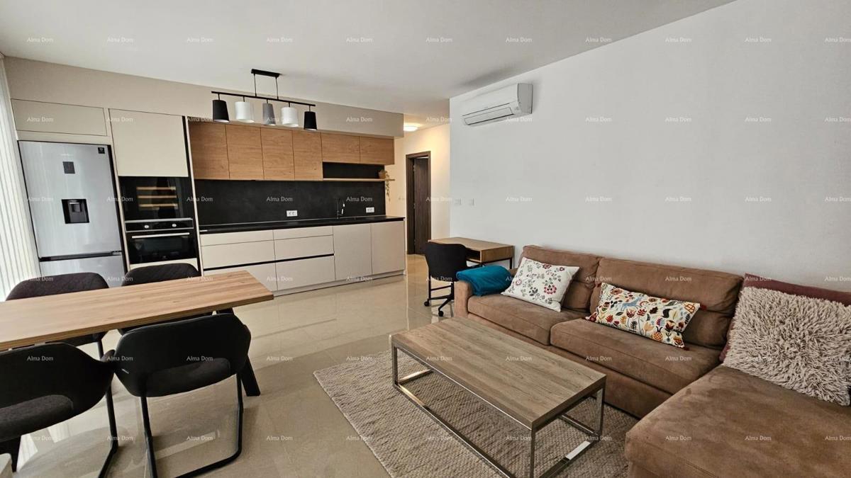 STOJA Moderno appartamento con terrazza di 80 m², a 100 m dal mare a Pola!