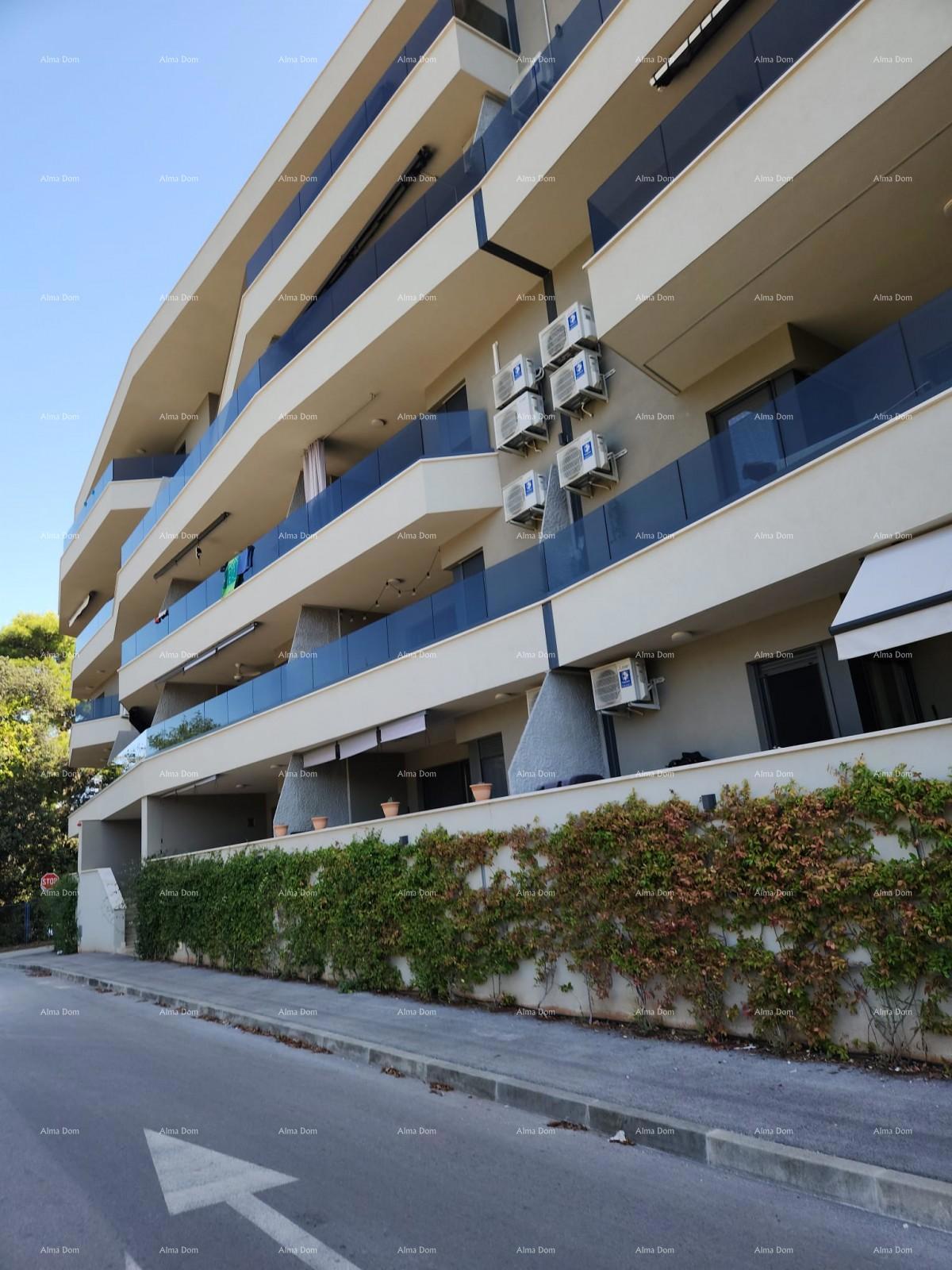 STOJA Moderno appartamento con terrazza di 80 m², a 100 m dal mare a Pola!