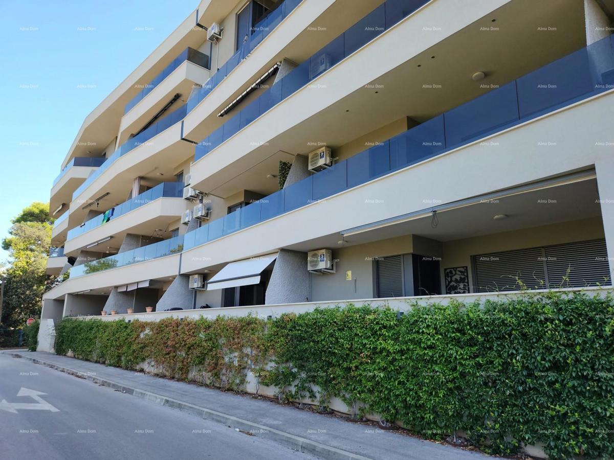 STOJA Moderno appartamento con terrazza di 80 m², a 100 m dal mare a Pola!