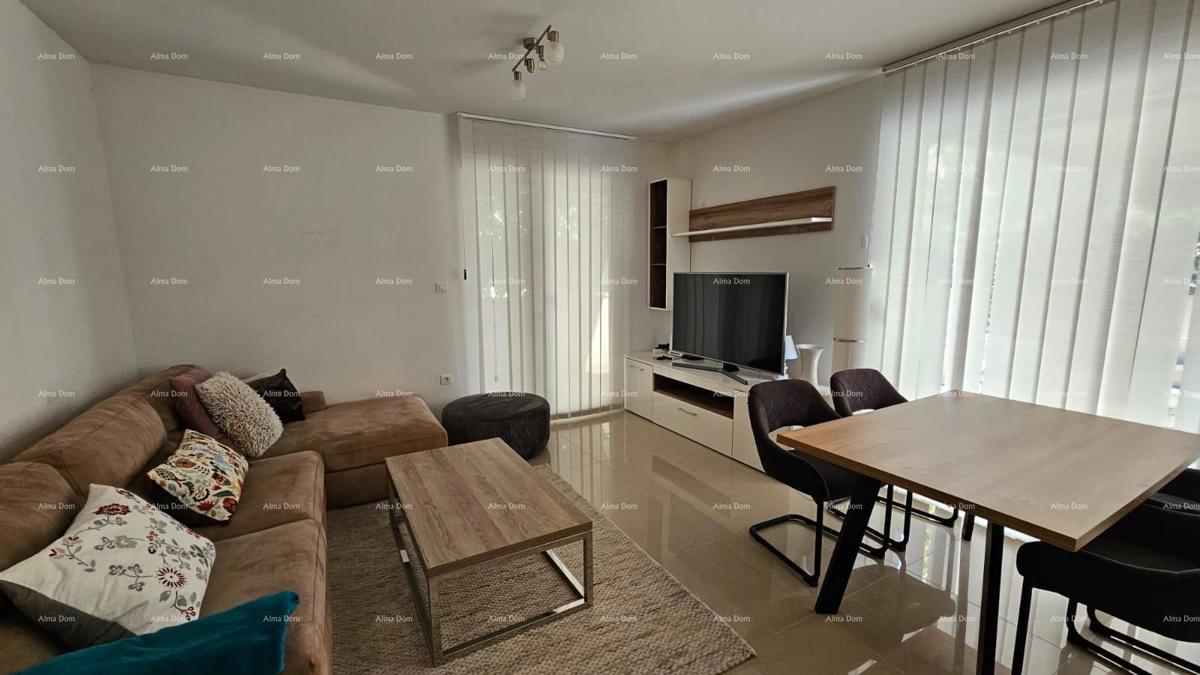 STOJA Moderno appartamento con terrazza di 80 m², a 100 m dal mare a Pola!