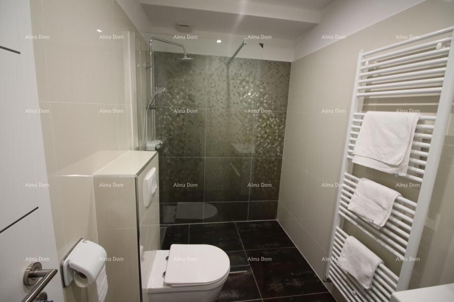 Pješčana Uvala, Villa con appartamenti vicino al mare