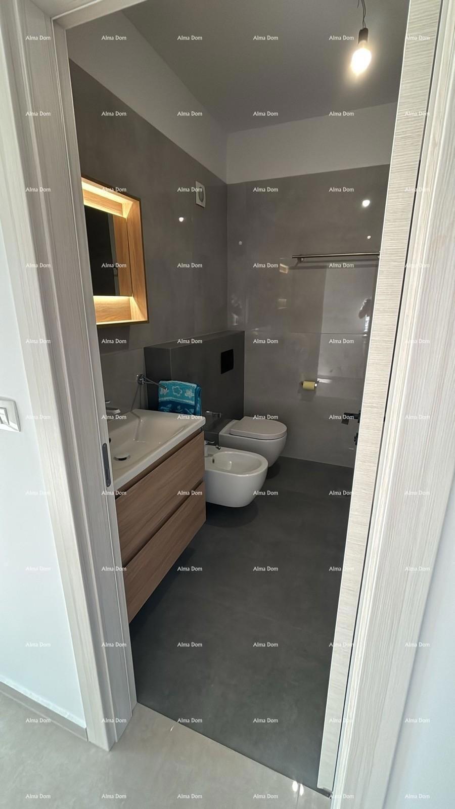 ŠIŠAN, casa con due unità abitative, 195 m2