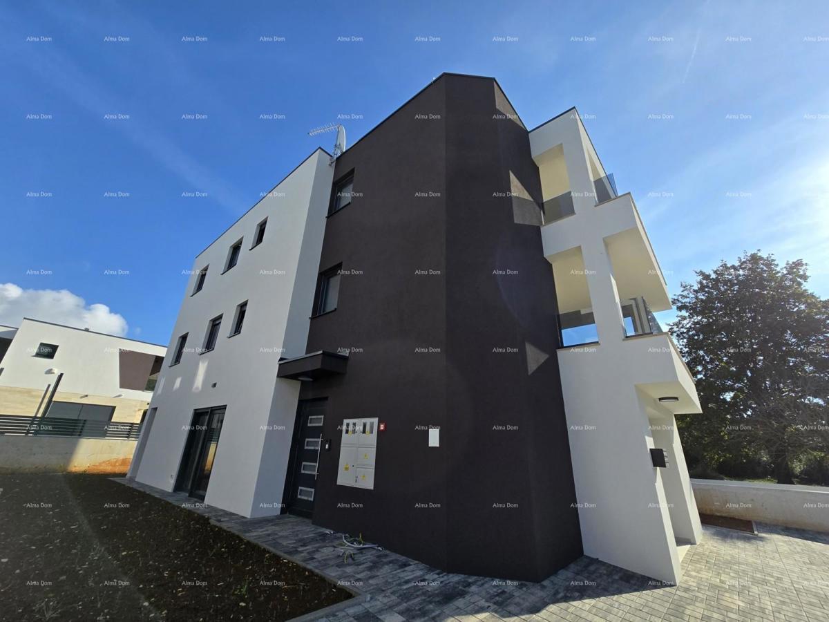 Attico in un nuovo edificio vicino al mare