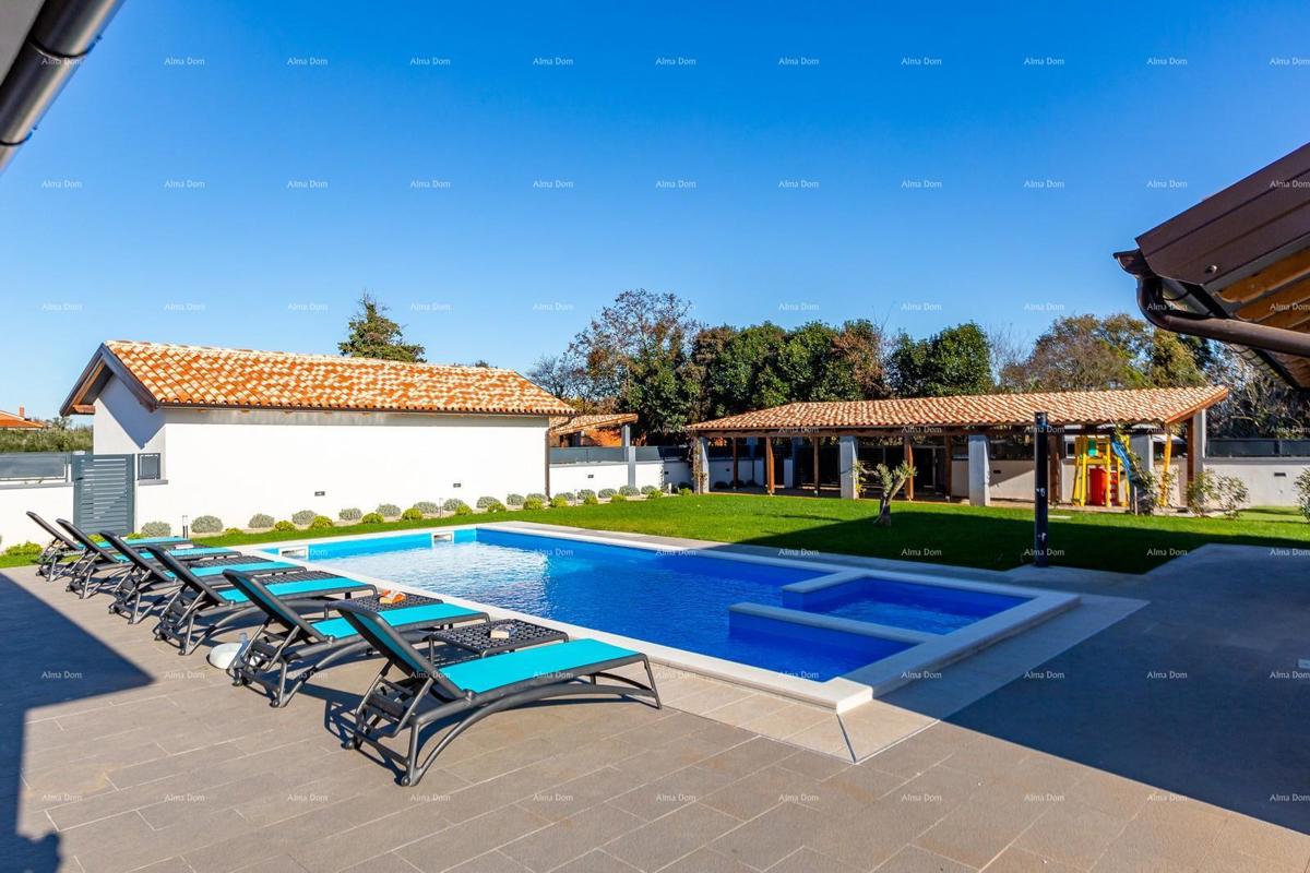 Pula.  8 km.  Šikići.