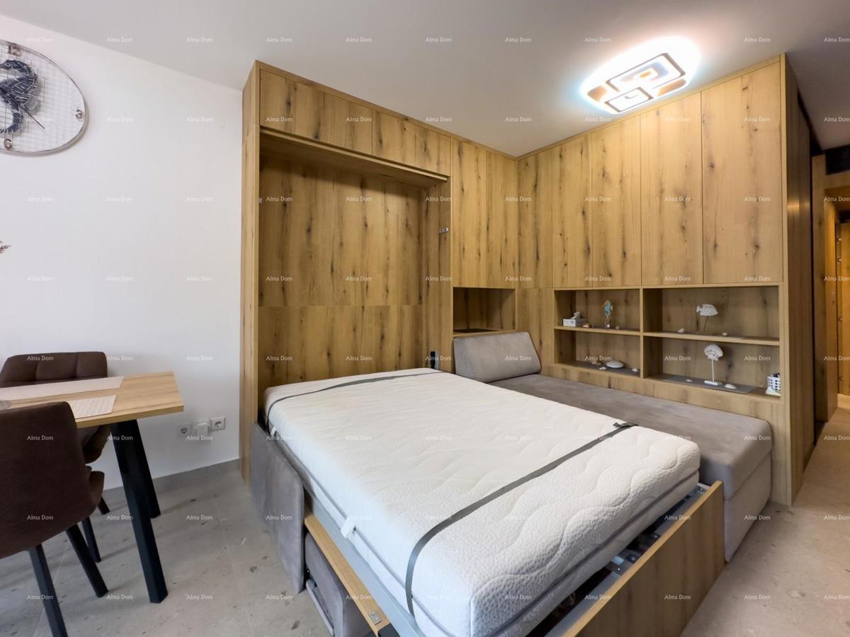 Vendiamo un appartamento completamente ristrutturato a Duga Uvala!