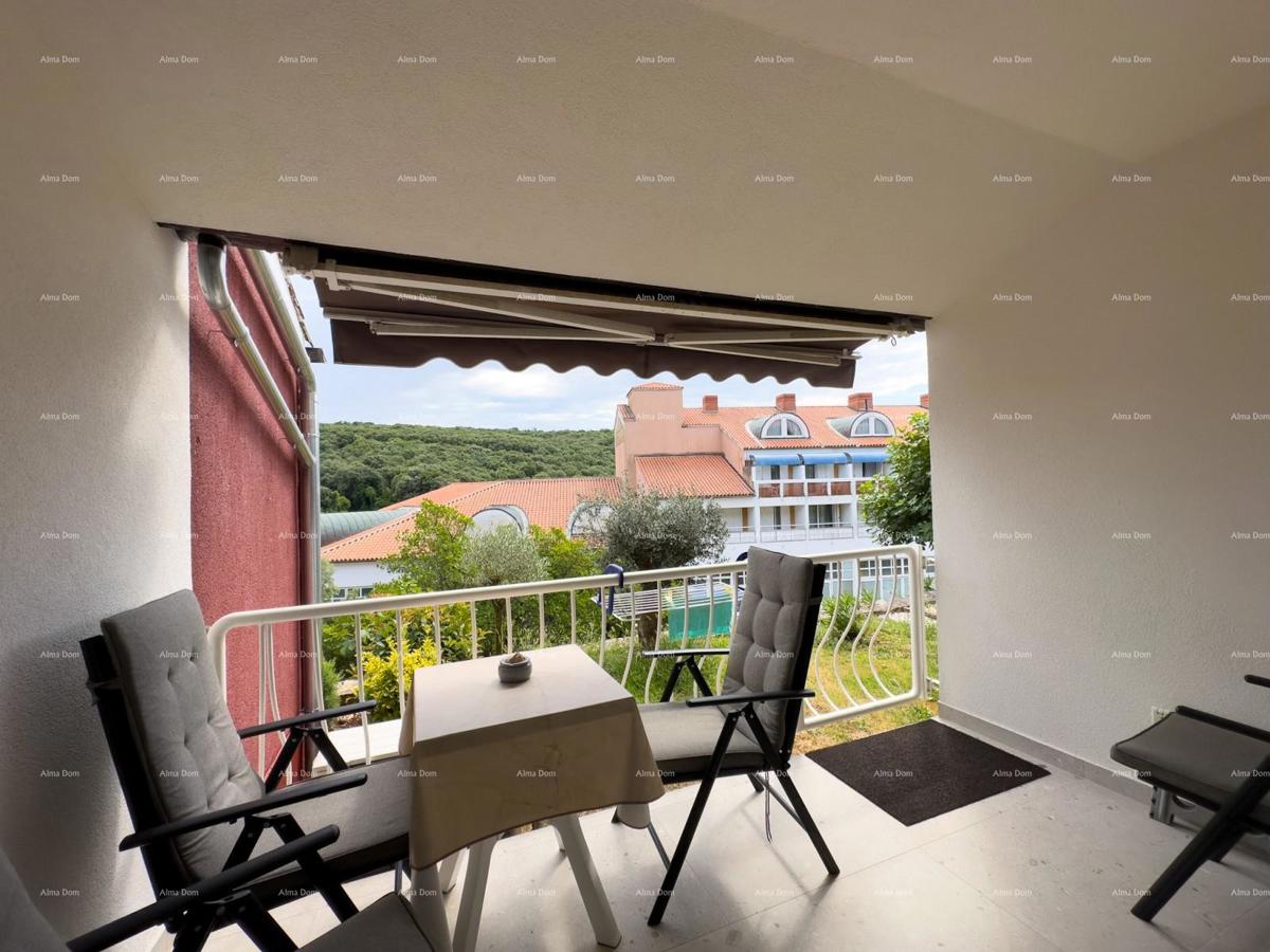 Vendiamo un appartamento completamente ristrutturato a Duga Uvala!