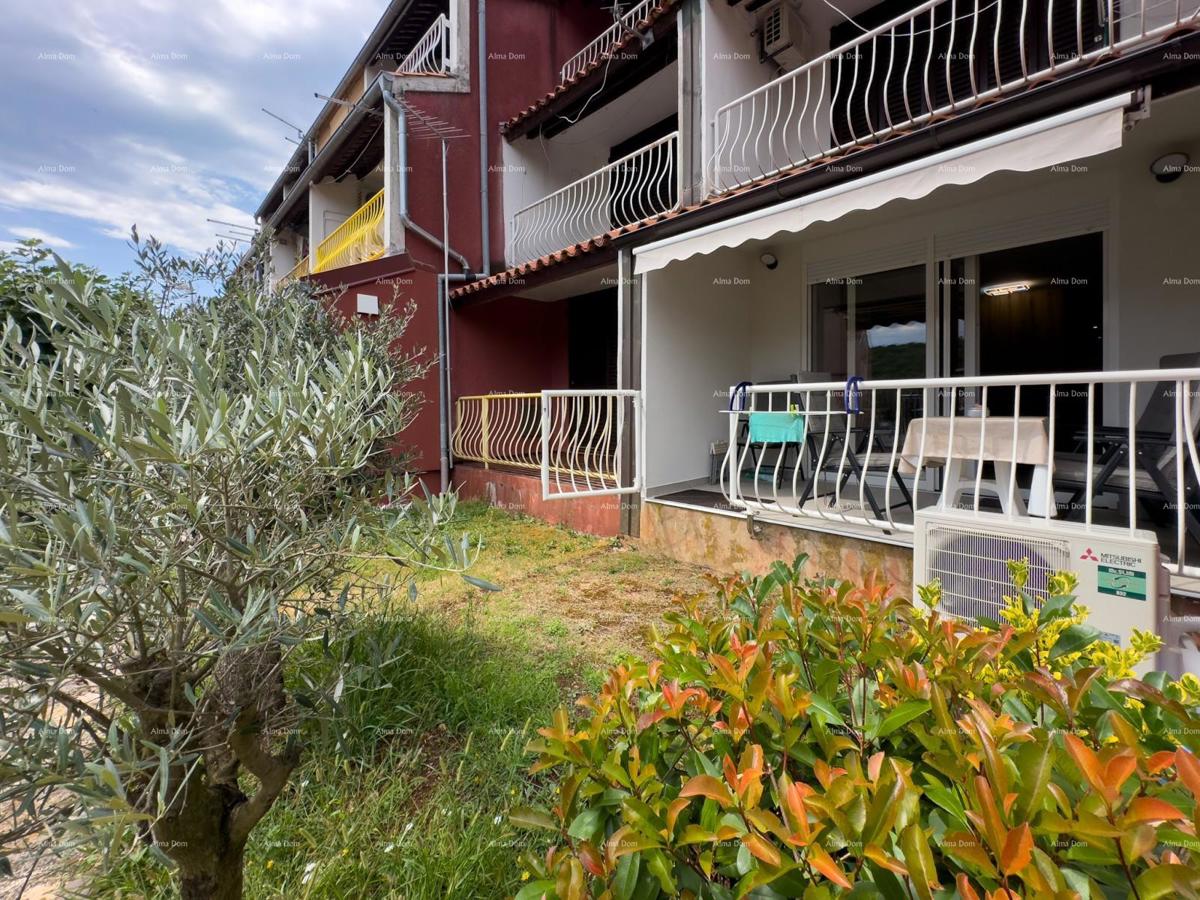 Vendiamo un appartamento completamente ristrutturato a Duga Uvala!