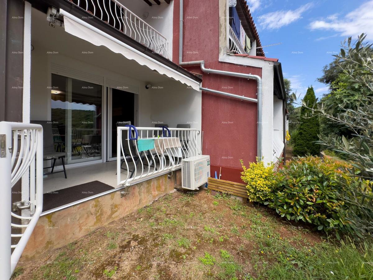 Vendiamo un appartamento completamente ristrutturato a Duga Uvala!