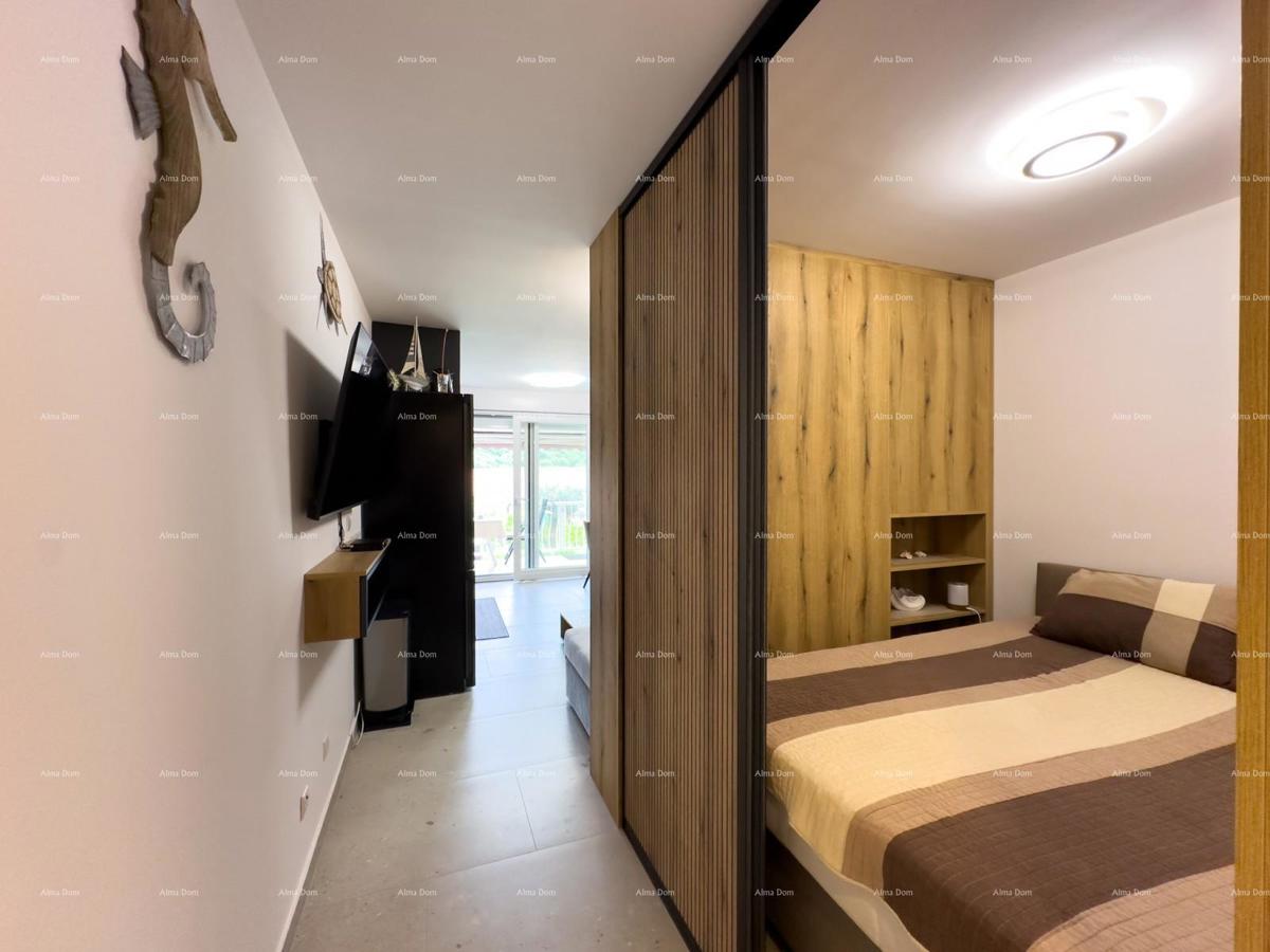 Vendiamo un appartamento completamente ristrutturato a Duga Uvala!