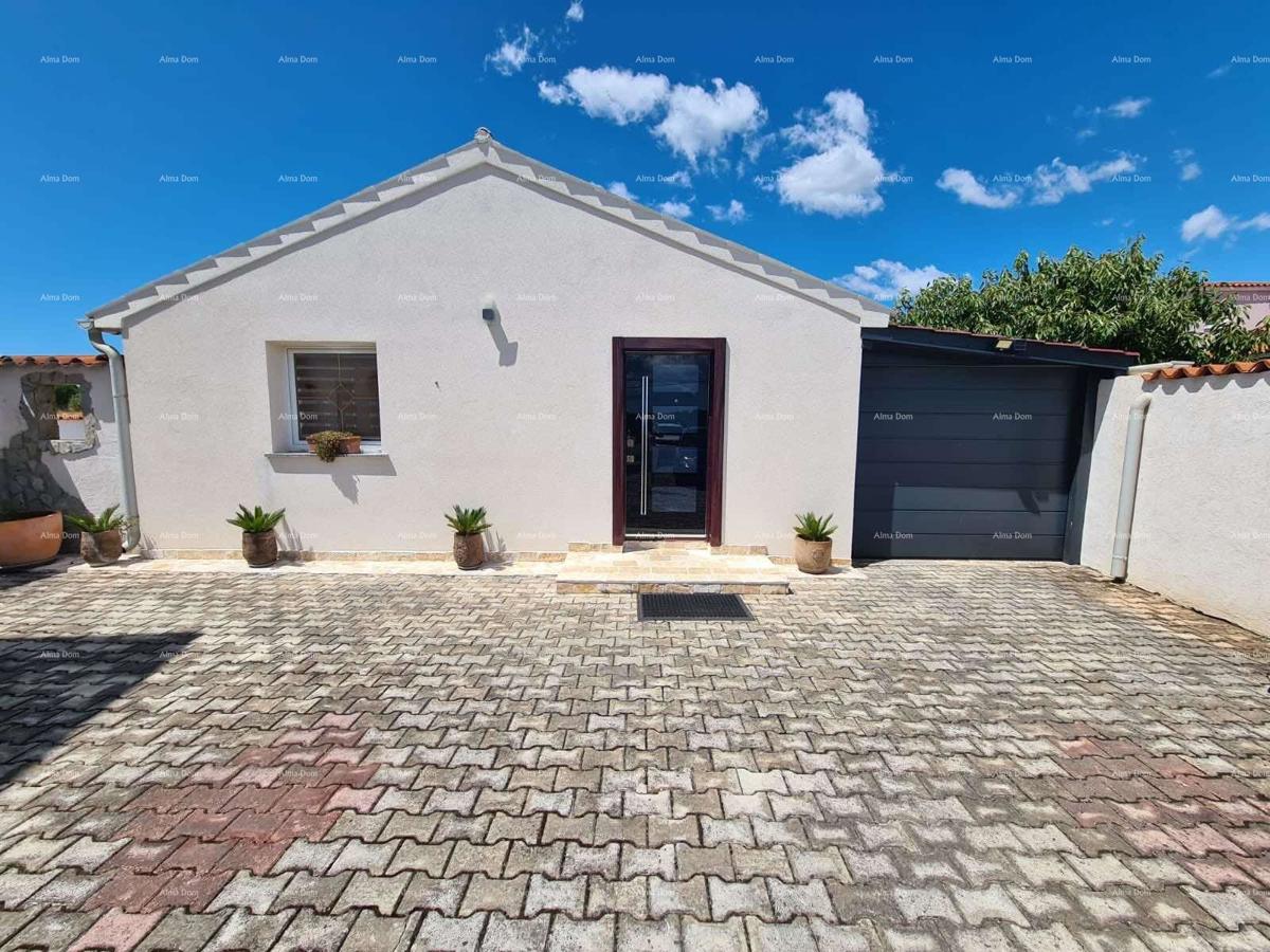 In vendita casa con piscina – Valtura