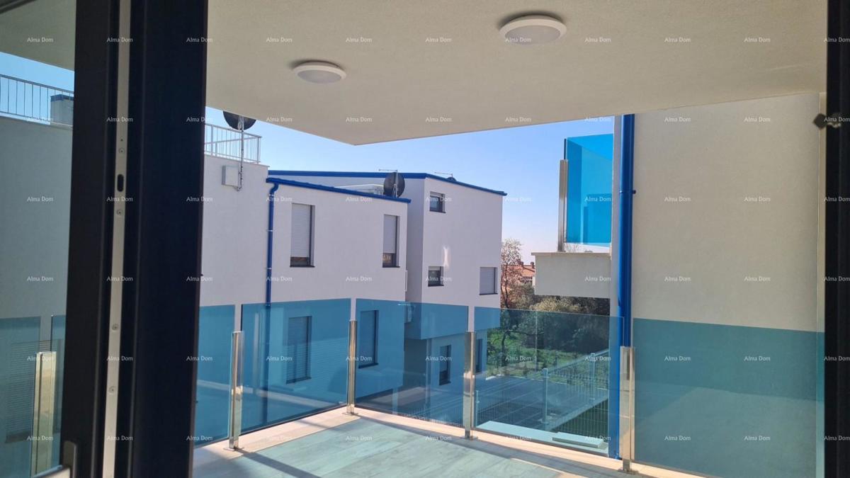 Appartamento moderno con due posti auto, nel blocco B, vicino a Umago! s2