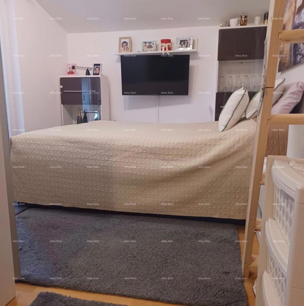 Bel appartamento funzionale in una zona tranquilla di Medulin