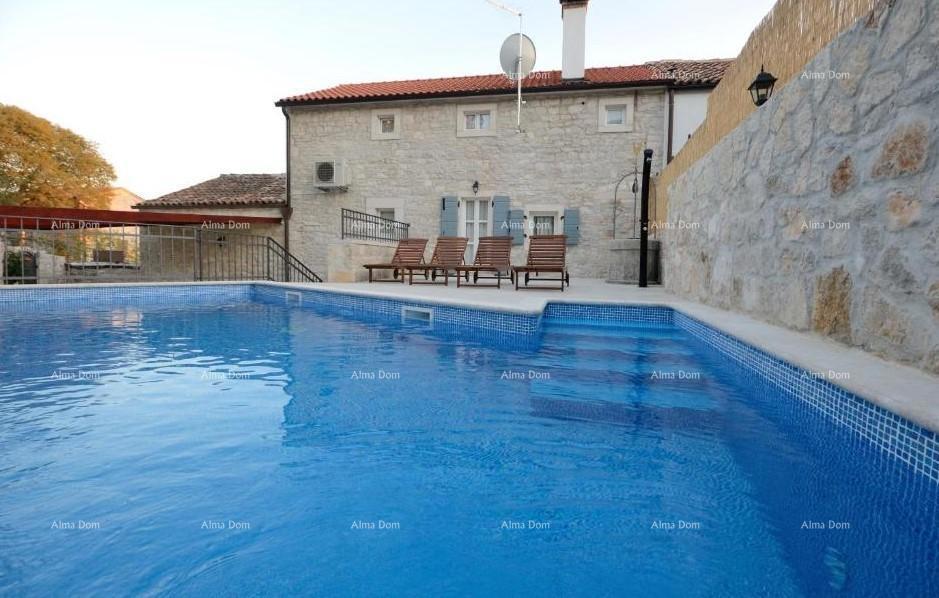 ROVINJ (dintorni) - Casa in pietra autentica con piscina in vendita