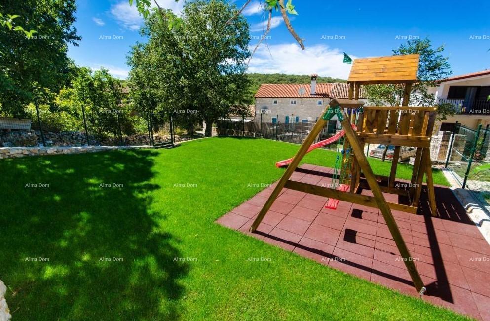 ROVINJ (dintorni) - Casa in pietra autentica con piscina in vendita