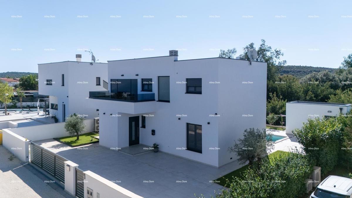 Perfetta casa familiare con piscina a Banjole, vicino alla spiaggia e alla natura