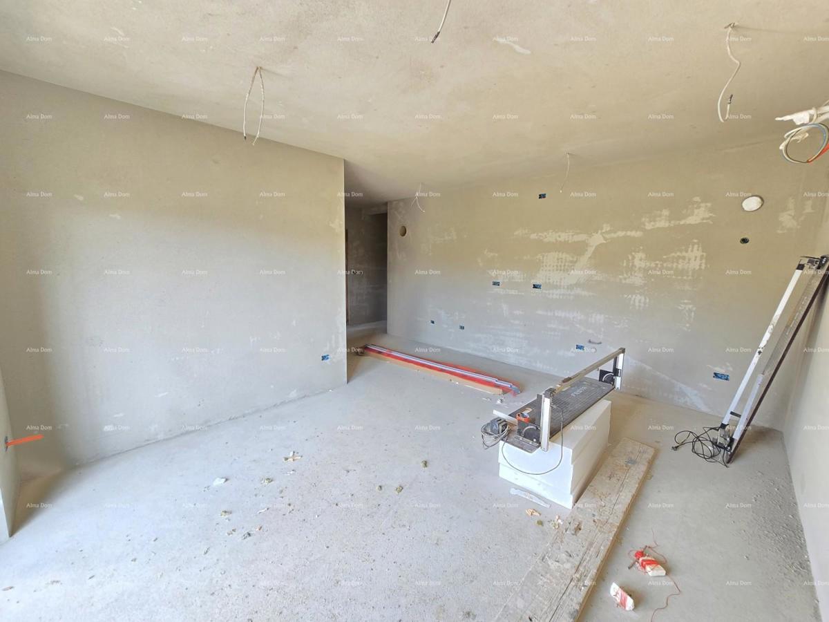 Due stanze al piano terra con giardino