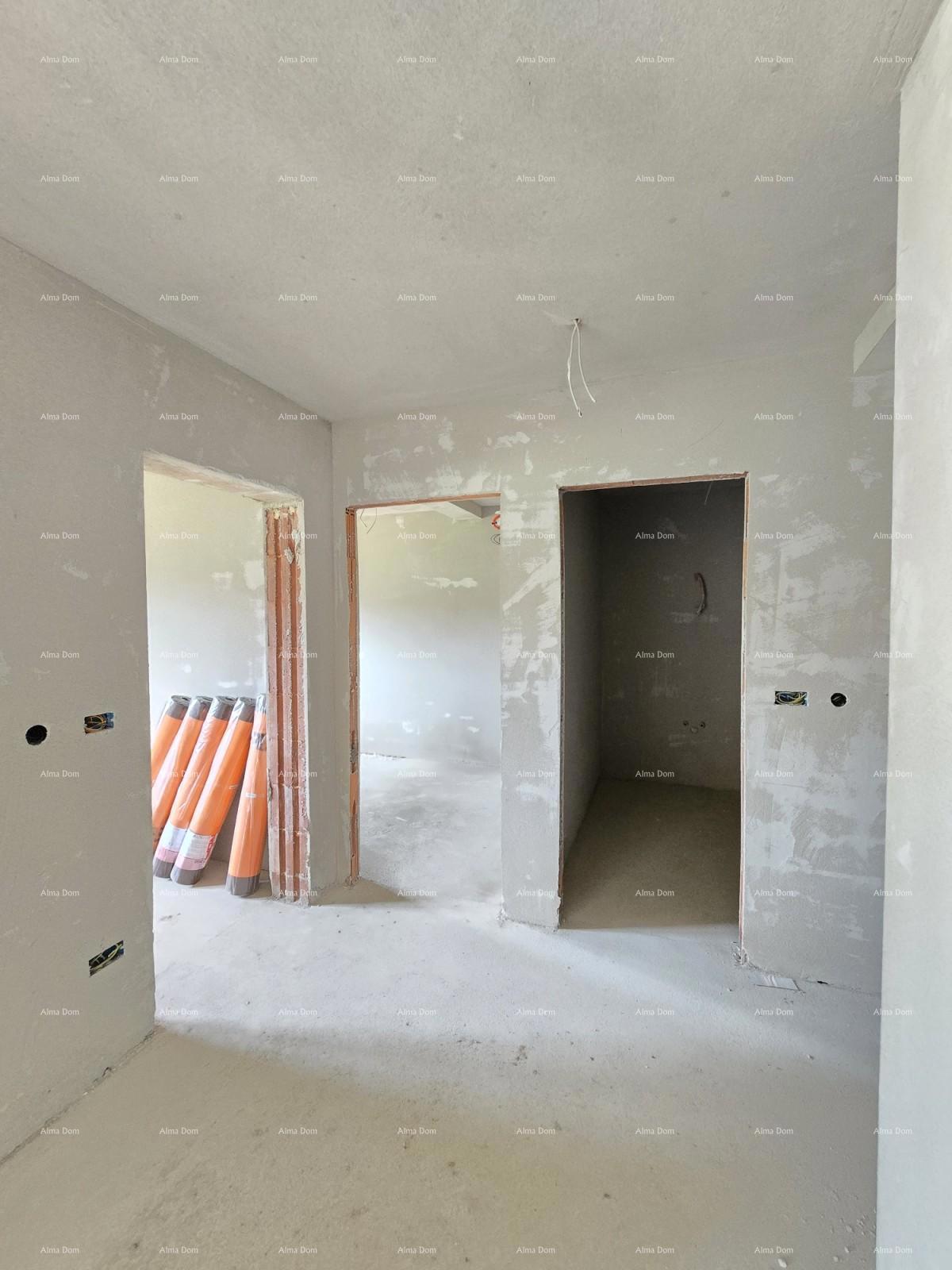 Due stanze al piano terra con giardino