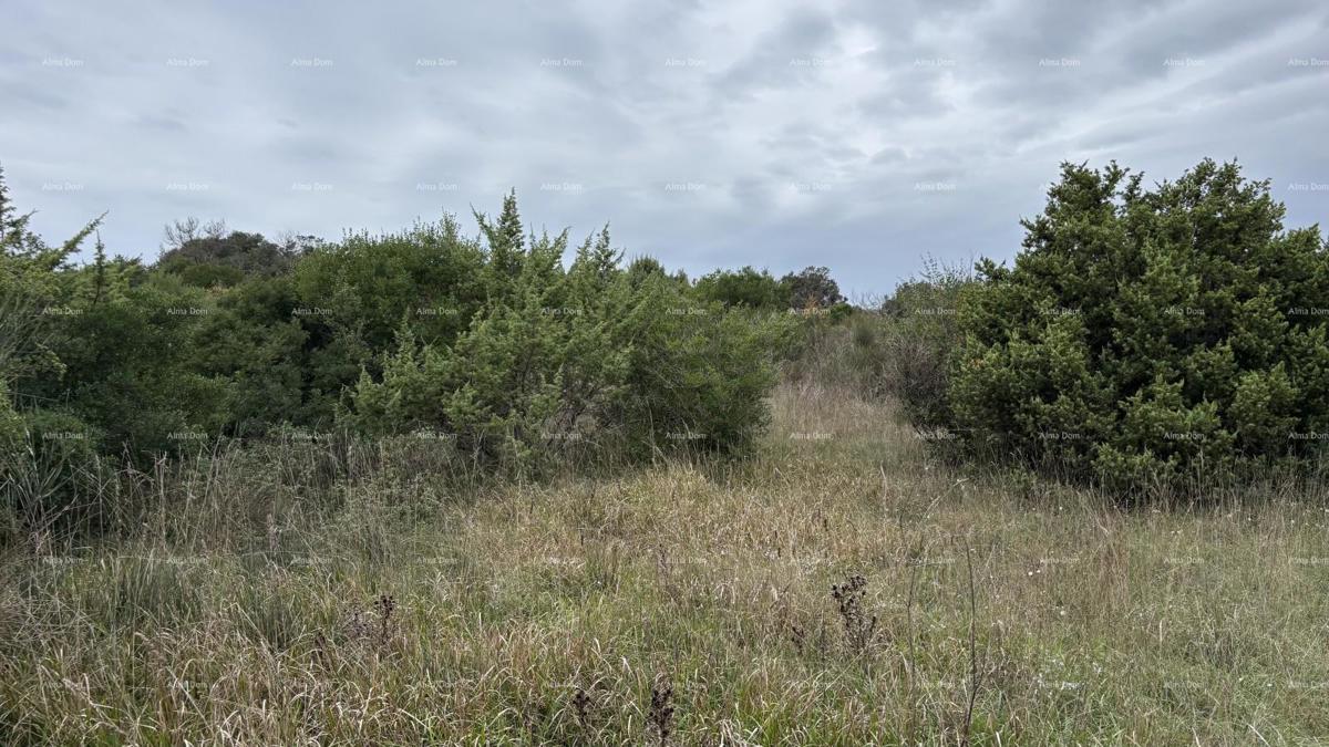 Parcela edificabile vicino a Pola, Valelunga