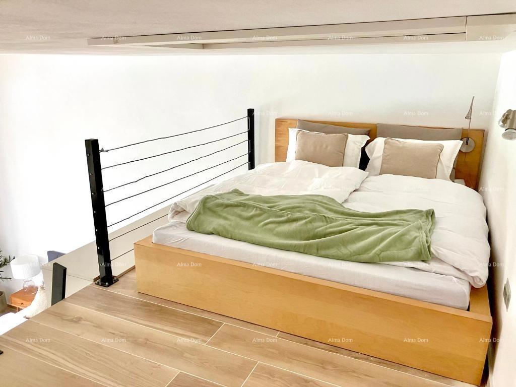 Bella e moderna casa in vendita, Parenzo