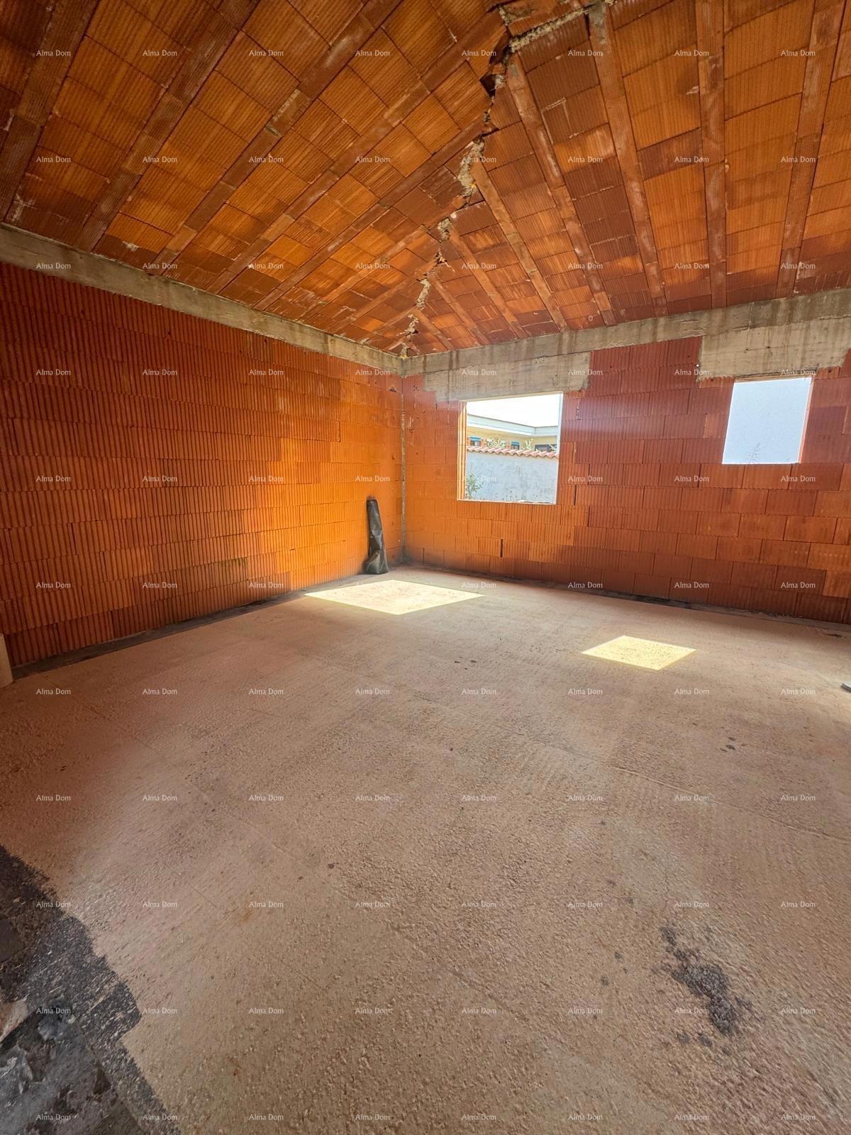 In vendita casa a piano terra con piscina - attualmente in fase di roh bau, Sveti Petar u Šumi - vicino a Pazin!