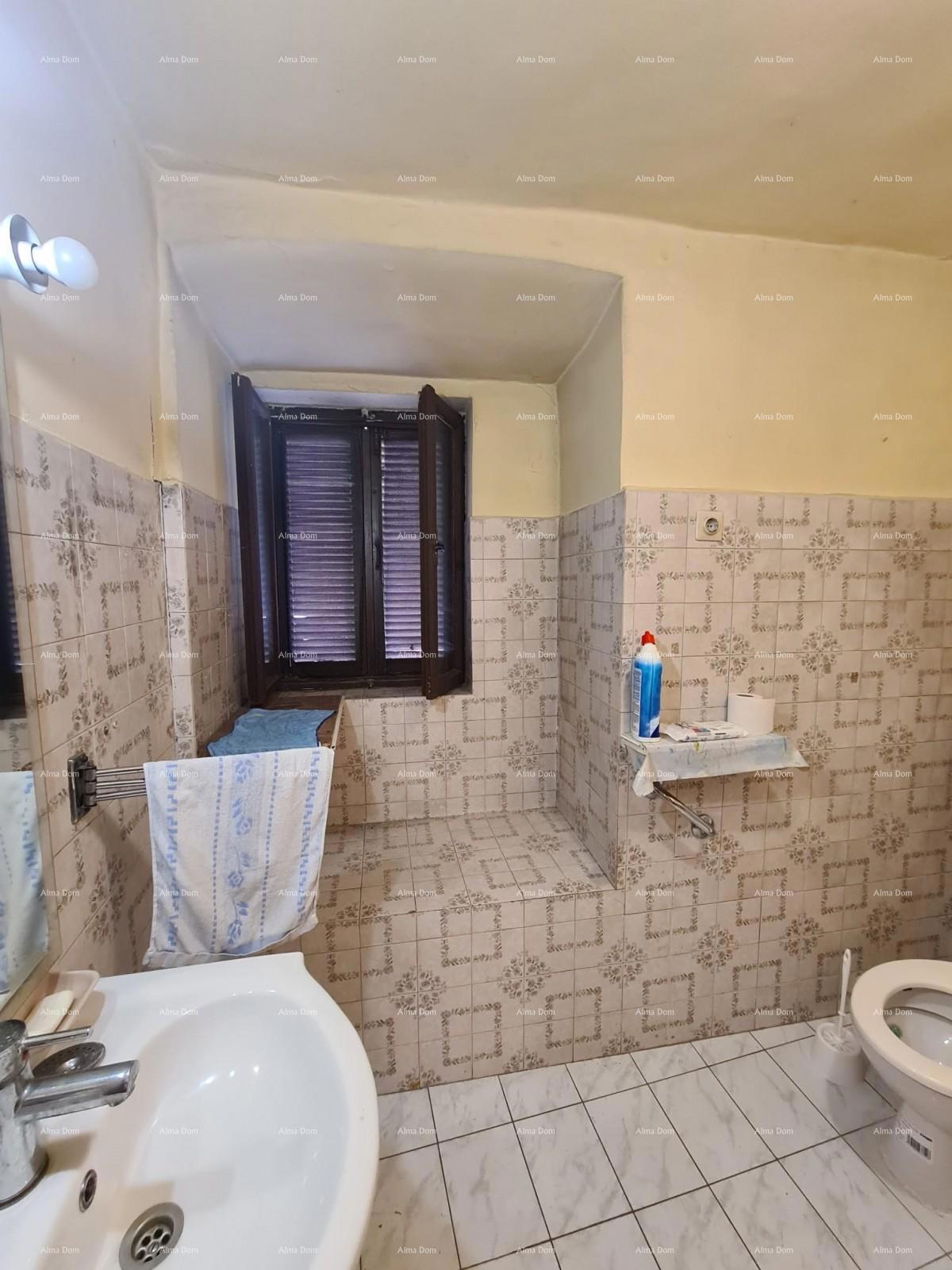 Casa, centro di Buje, 106 m²