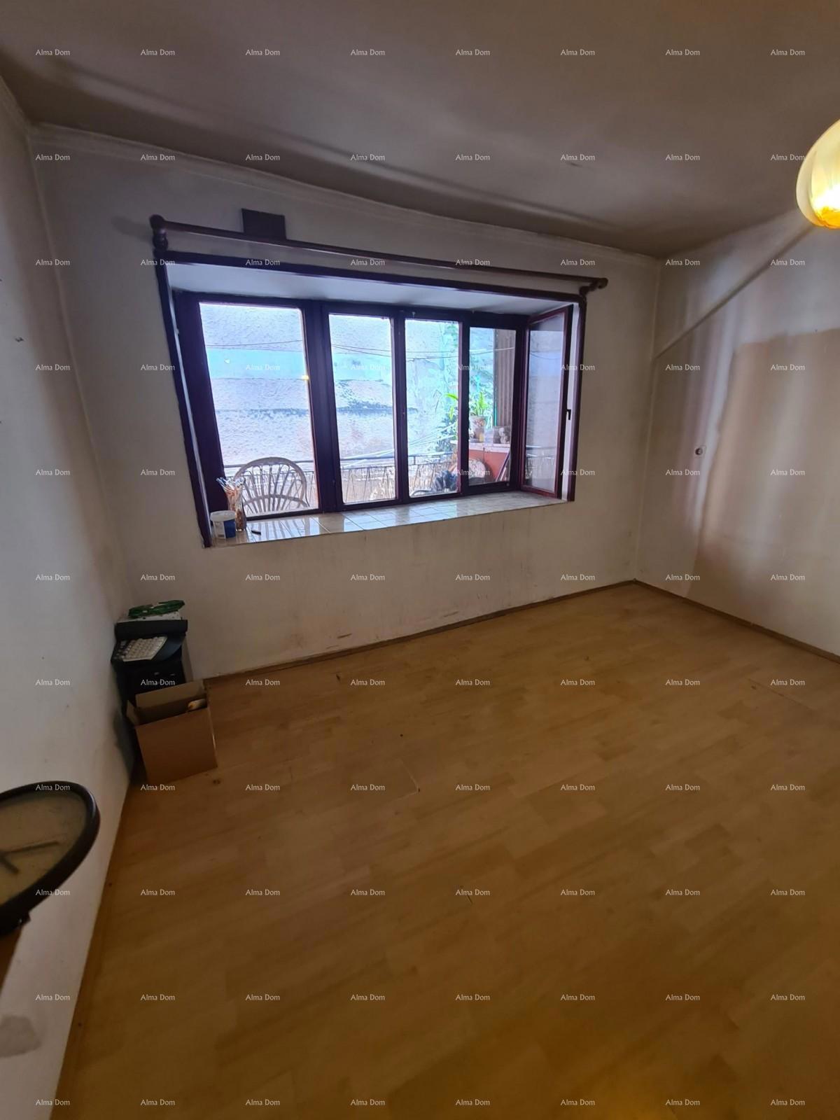 Casa, centro di Buje, 106 m²