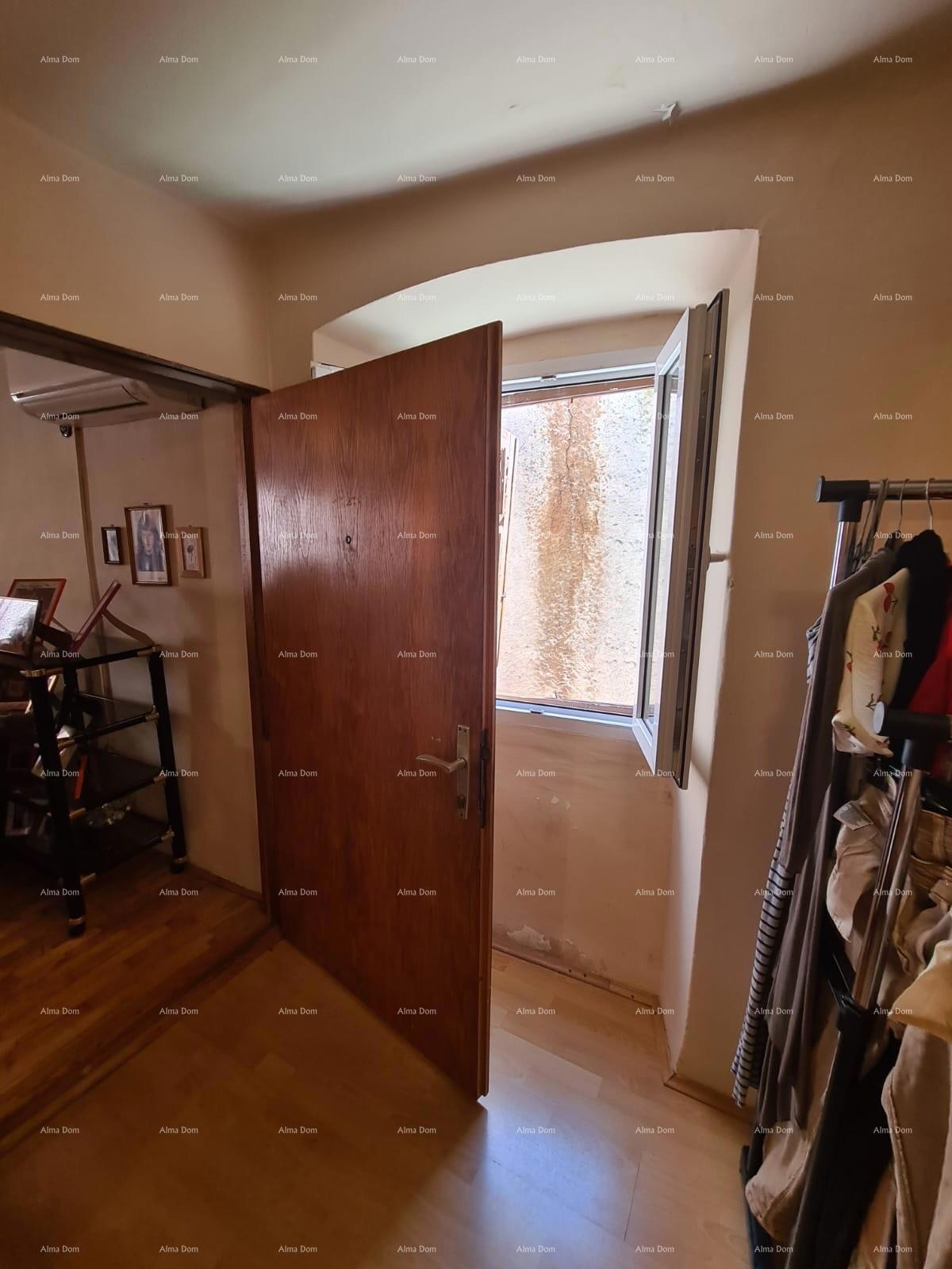 Casa, centro di Buje, 106 m²