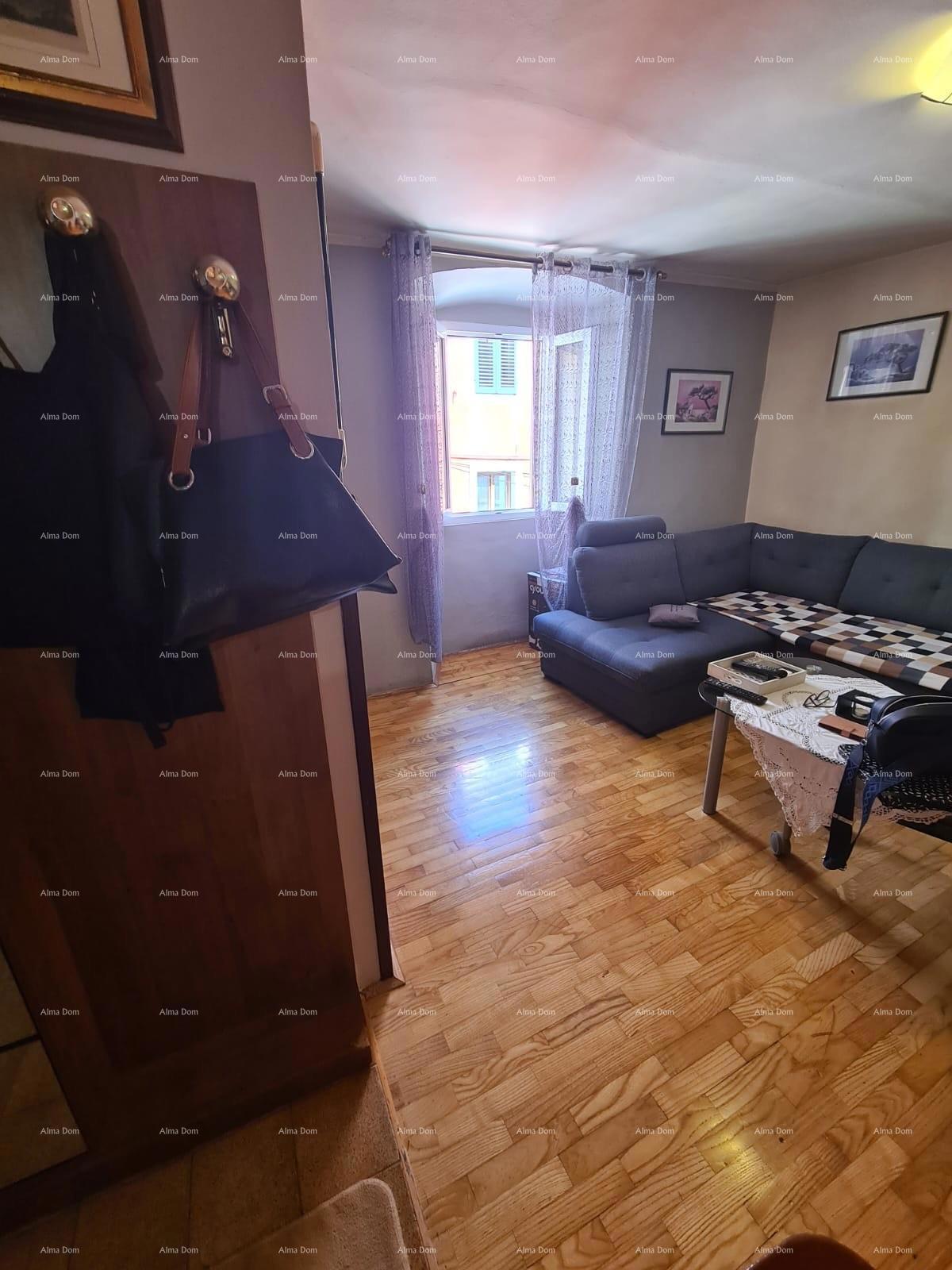 Casa, centro di Buje, 106 m²